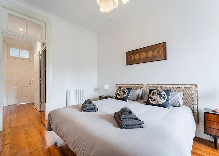 Hidden Gem Near Center- Garden, Outdoor Kitchen, Sauna Villa Porto