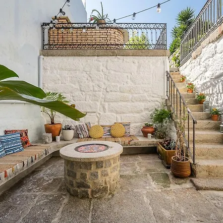 Hidden Gem Near Center- Garden, Outdoor Kitchen, Sauna Порту