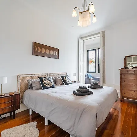 Hidden Gem Near Center- Garden, Outdoor Kitchen, Sauna Villa Porto