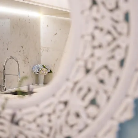 Hidden Gem Near Center- Garden, Outdoor Kitchen, Sauna Вилла *
