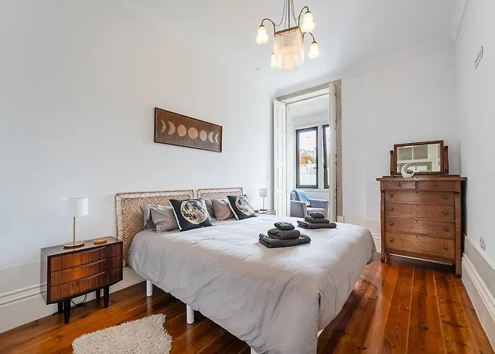 Hidden Gem Near Center- Garden, Outdoor Kitchen, Sauna Villa Porto