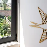 Βίλα Hidden Gem Near Center- Garden, Outdoor Kitchen, Sauna