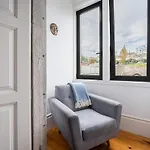 Hidden Gem Near Center- Garden, Outdoor Kitchen, Sauna Βίλα