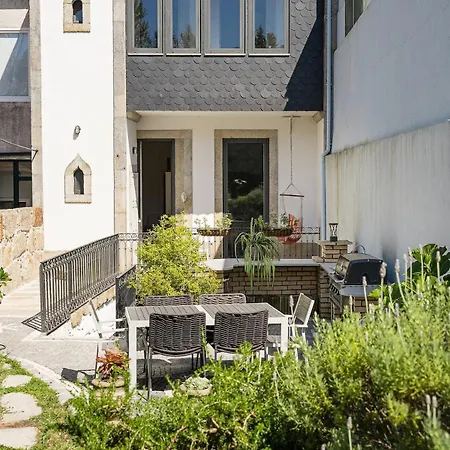 Hidden Gem Near Center- Garden, Outdoor Kitchen, Sauna * Porto