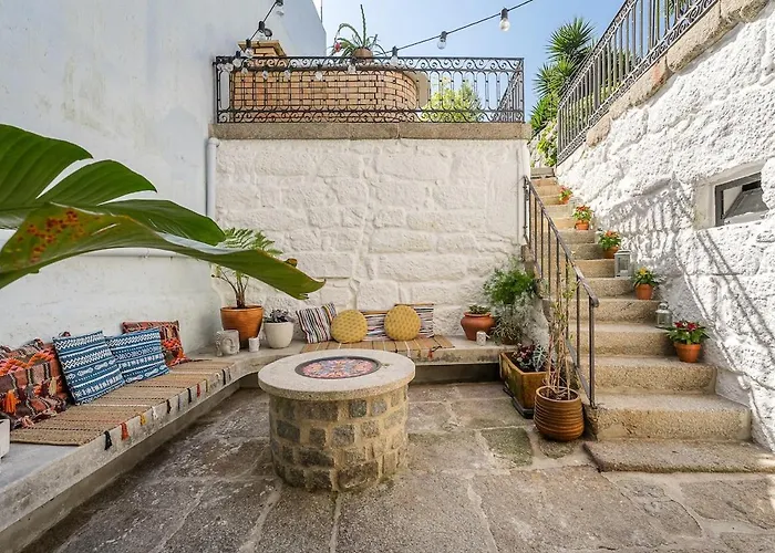 Hidden Gem Near Center- Garden, Outdoor Kitchen, Sauna Oporto